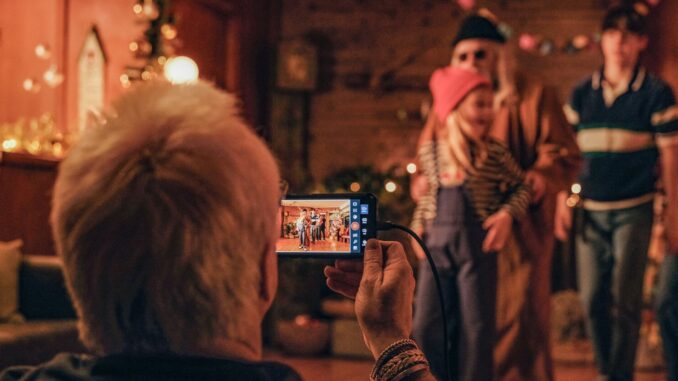 claudio-miranda-bts-1-tilta-featured-1600x840-1