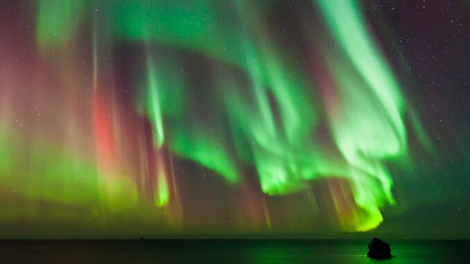 NOAA-forecasts-severe-solar-storm