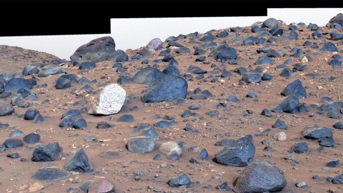 nasa-mars-blue-rocks-featured