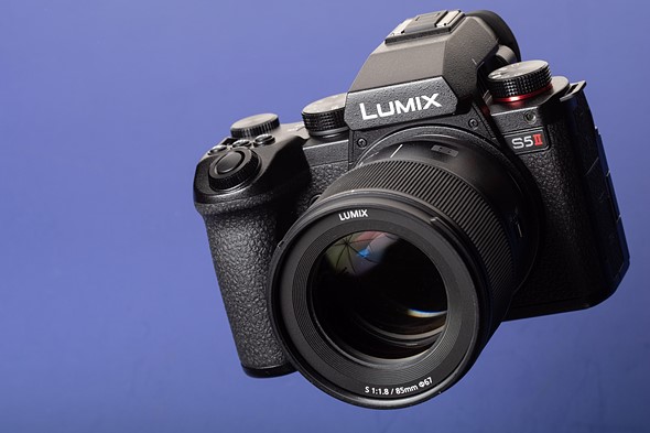 Lumix-S5-2