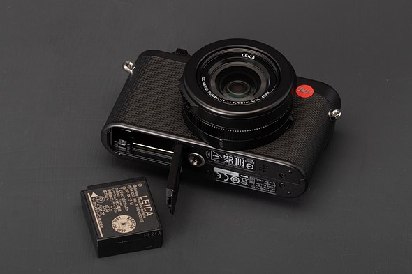 Leica D-Lux8 battery