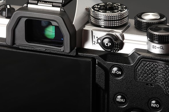 OM-3-CP-button-and-evf