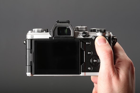 OM-3-Rear-in-hand