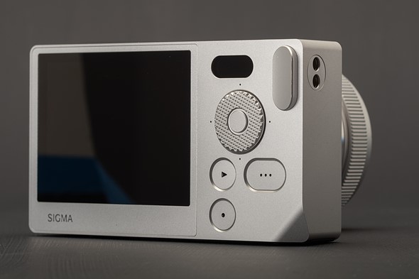 Sigma BF rear controls