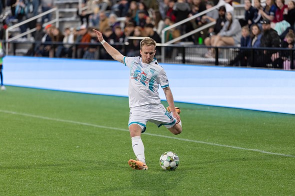 EOS-R1-Electronic-sign-banding