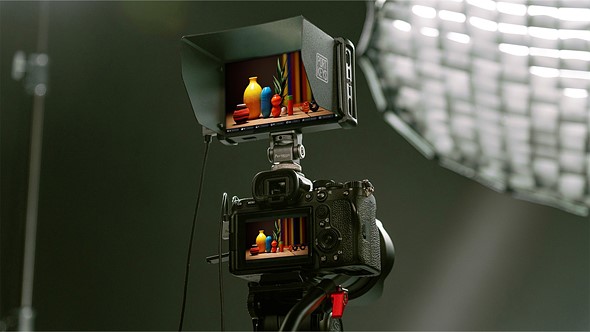 Portkeys PT5 III mounted on camera