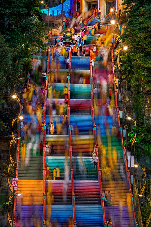 cidl540-ee-long-tan-colorful-stairs-concrete-in-daily-life
