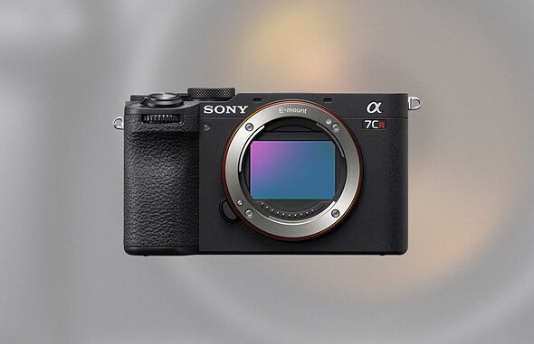 sony_a7c_r_against_blurry_camera_background