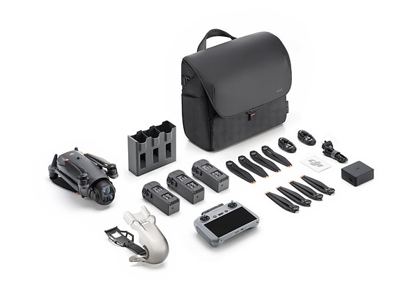DJI Mavic 4 Pro Fly More Combo  DJI RC 2  battery detached
