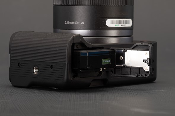 EOS R50V Battery Door