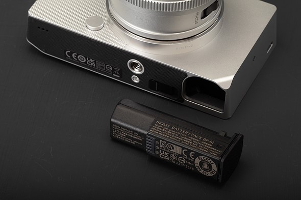 Sigma BF with BP-81 battery