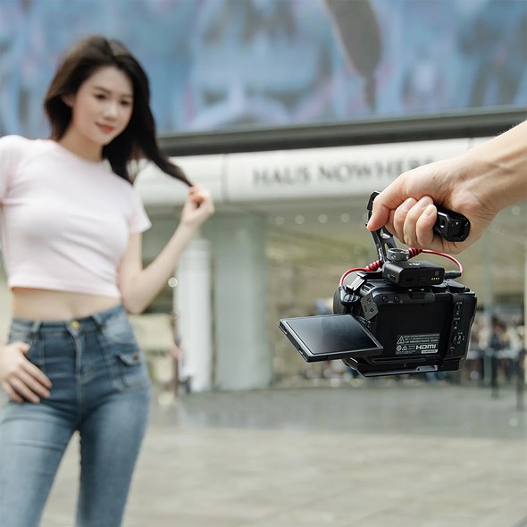 SmallRig EOS R50 V Cage