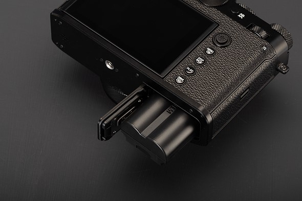 Fujifilm GFX100RF battery