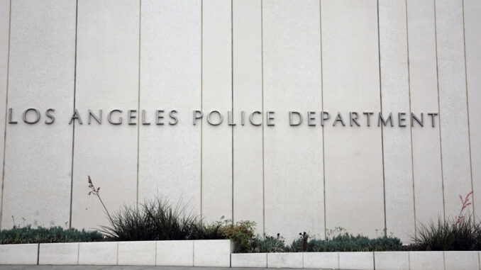 Judge-Rules-LAPD-Cannot-Block-Photojournalists-From-Documenting-Protests