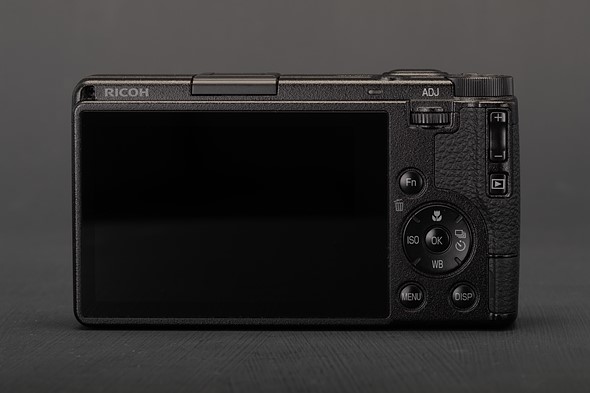 Ricoh GRIV rear