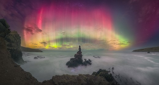 Crown of Light © Kavan Chay