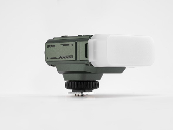 Viltrox Spark Z3 TundraGreen on a white background