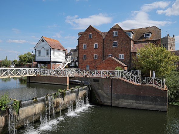 Weir and mill in Tewksbury