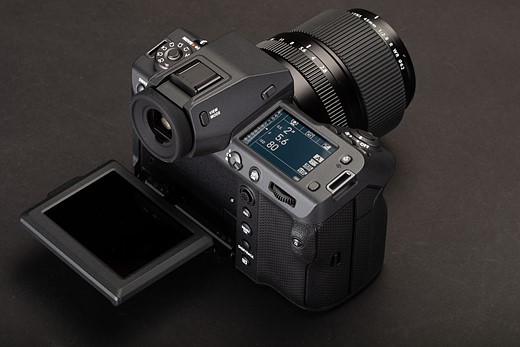 gfx 100 ii display and EVF