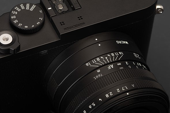 Leica Q3 Monochrom Close-Up