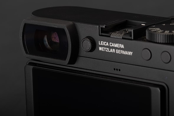 Leica Q3 Monochrom Viewfinder