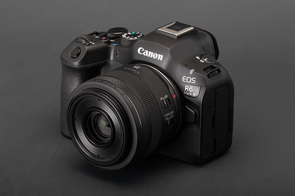 canon eos r6iii three quarter view