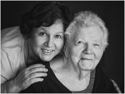 yanina-g-grandmother-and-mom