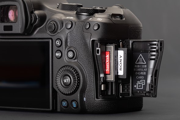 canon eos r6iii card slots