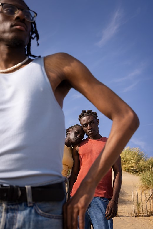 Capri-McPherson-Noel-Capri Mcpherson-Noel Sibling-Love Portrait-of-Britain-vol.8-Shortlist-1