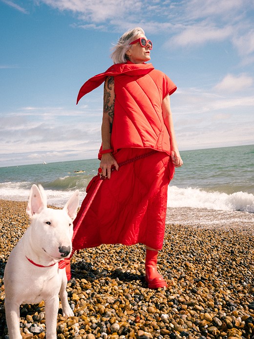 foto-metro-Rona-Bar and-Ofek-Avshalom Emmanuelle-and-her-dog-Alix Portrait-of-Britain-vol.8-Shortlist