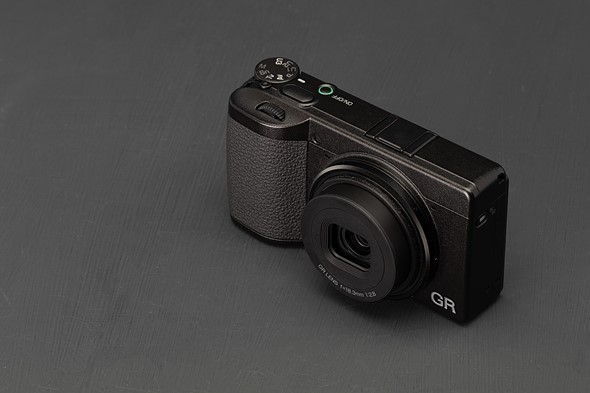 ricoh gr iv three quarters view
