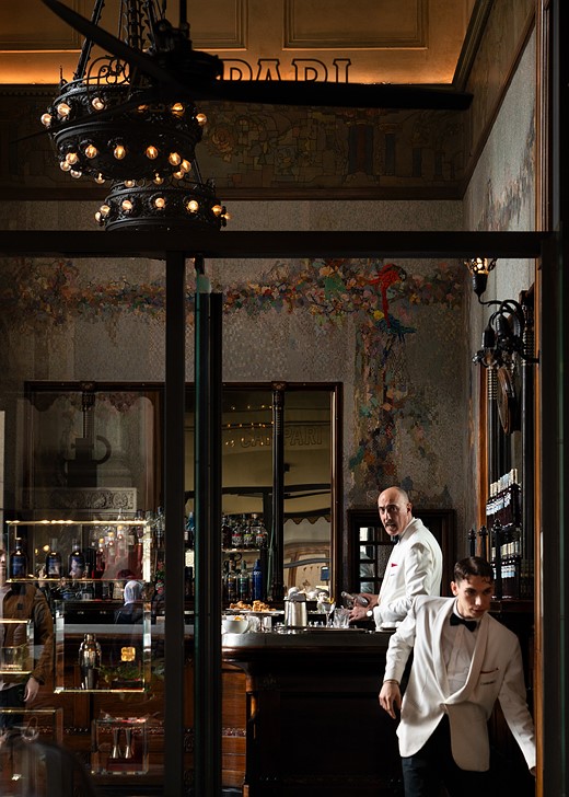 21 World-of-Drinks Marie-Louise-Moutafchieva Campari-Barmen Hi-Res