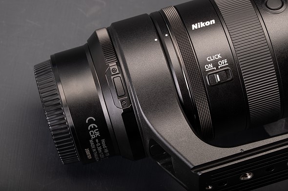 nikon-70-200mm-f2p8-vr-s-ii-click switch and button