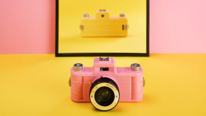 sprocket-rocket__strawberry-fusion__mirror__horizontal__001