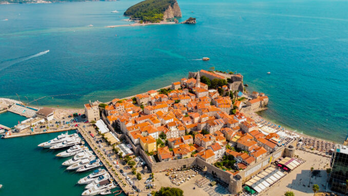 photo-budva-old-town-lostboymemoirs-1046242344