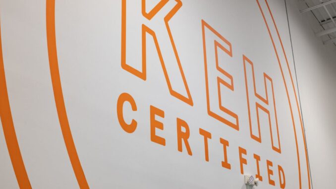 Behind-the-Curtain-at-KEH-Countless-Cameras-and-a-World-Class-Repair-Center-1600x840-1